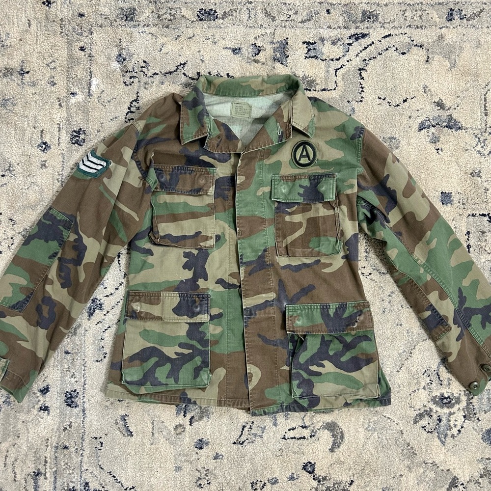 Vintage U.S. Army Camouflage Utility Jacket/Shirt - Picture 2 of 8